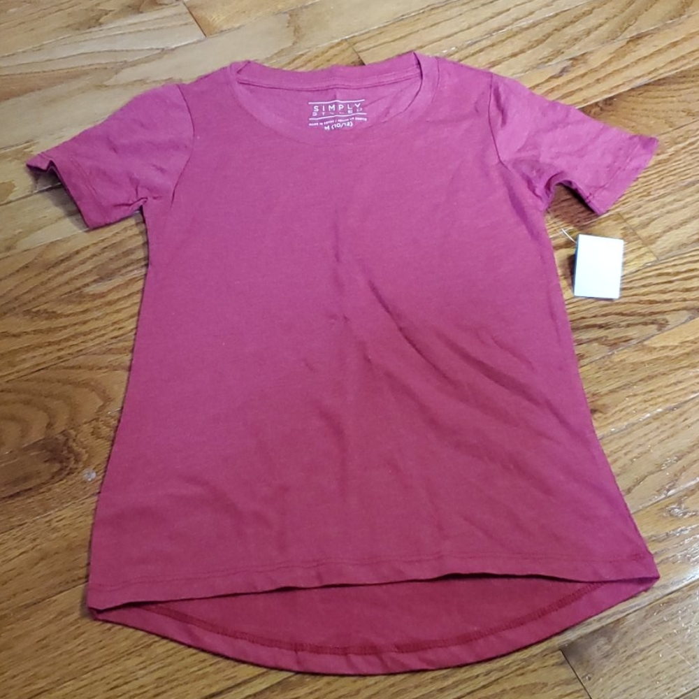 I know girls plain red shirt